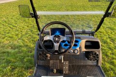 Hochgelegtes Golfcart 2/4 Pers.