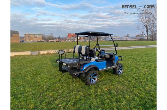 Hochgelegtes Golfcart 2/4 Pers.