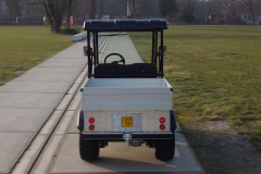 Hochgelegtes Golfcart mit Straßenzulassung und Ladefläche 2 Pers.