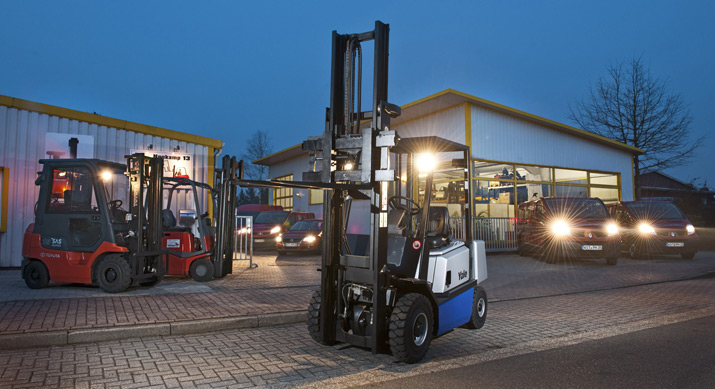 Gabelstapler und Golfcarts von Nutzfahrzeug-Profis aus Westerstede im Ammerland (Niedersachsen)